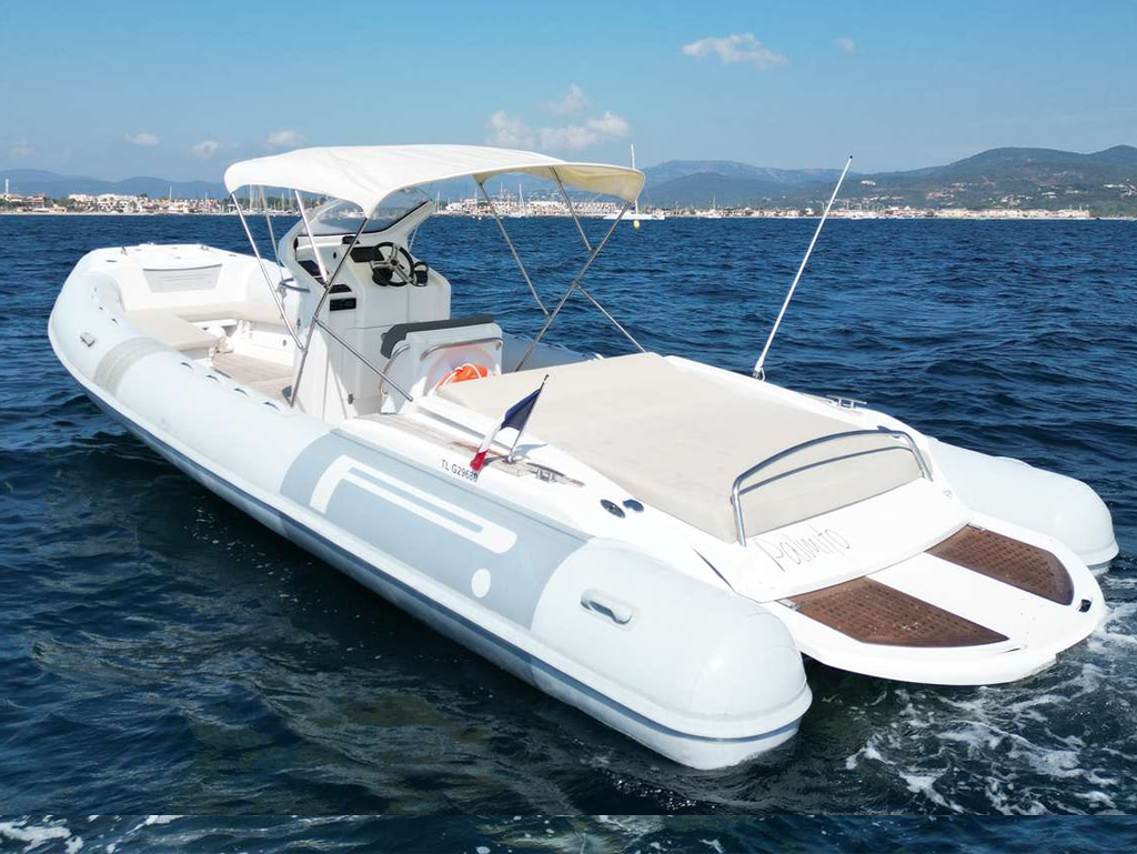 2_saint-tropez-PIRELLI 880 SPORT - Semi-rigide-rivieramarineloc-location-bateau