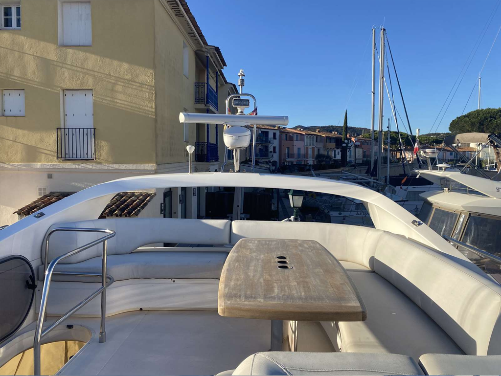 4-saint-tropez-princess-52-rivieramarineloc-location-bateau